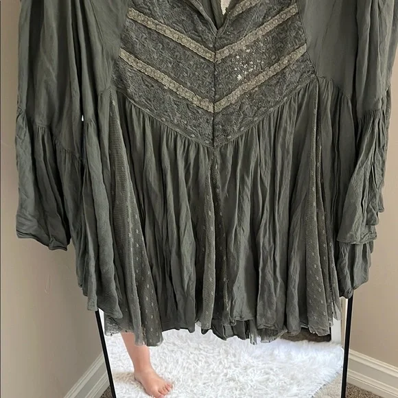 Free People Flowy Blouse - Picture 3 of 13